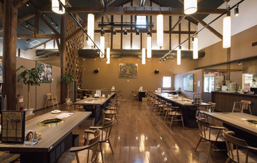 レストラン写真横