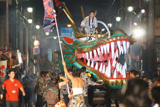 お祭りで活躍する飛龍1