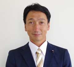 おくやまやすひろ町議会議員の画像