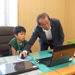 町長決裁体験の写真