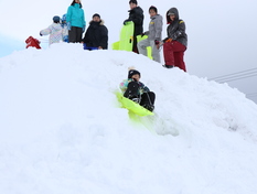 雪遊びの写真3